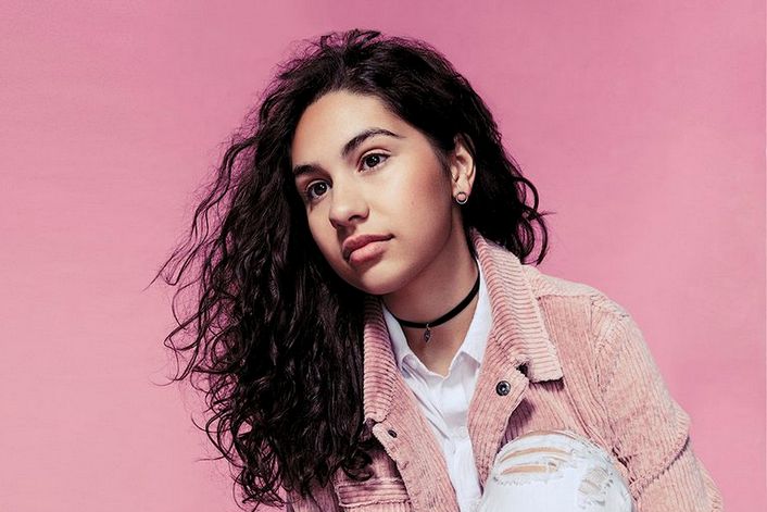 Alessia Cara - страница на официальном сайте агента