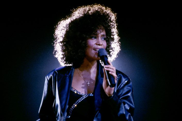 Страница The Whitney Houston Hologram Tour на сайте официального букинг-агенства BnMusic