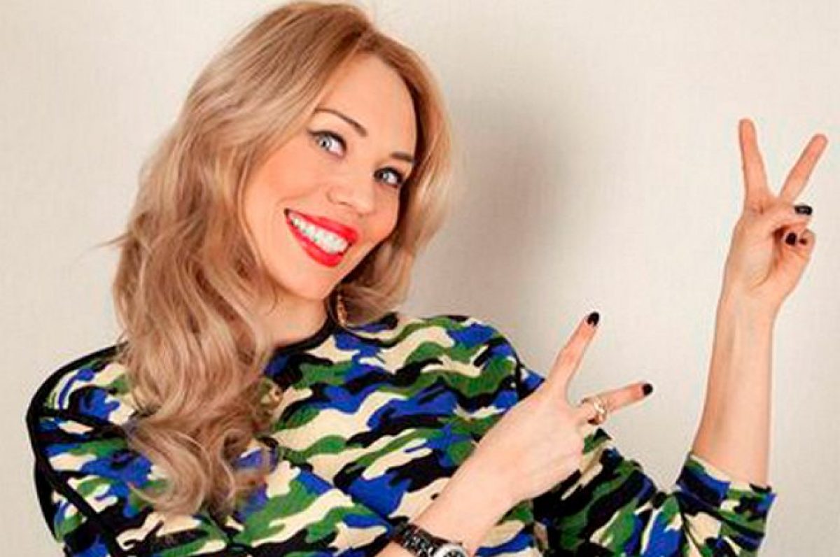 Порно көпшілікке келді